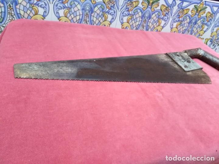 Antig&uuml;edades: antigua sierra con mango soldado de hierro - Foto 6
