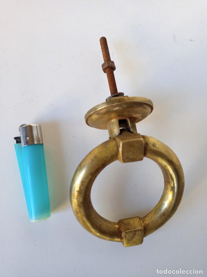 Antig&uuml;edades: Llamador de puerta en bronce - Foto 1