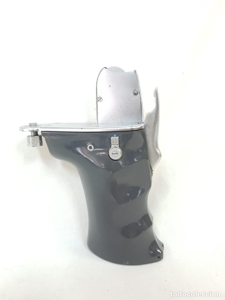 Antig&uuml;edades: Grip, empu&ntilde;adura para Elmo 8mm. - Foto 2