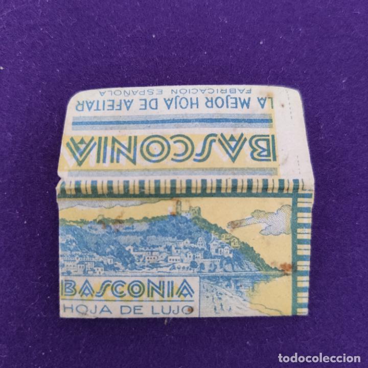 Antig&uuml;edades: FUNDA Y HOJA DE AFEITAR ANTIGUA. BASCONIA. - Foto 1