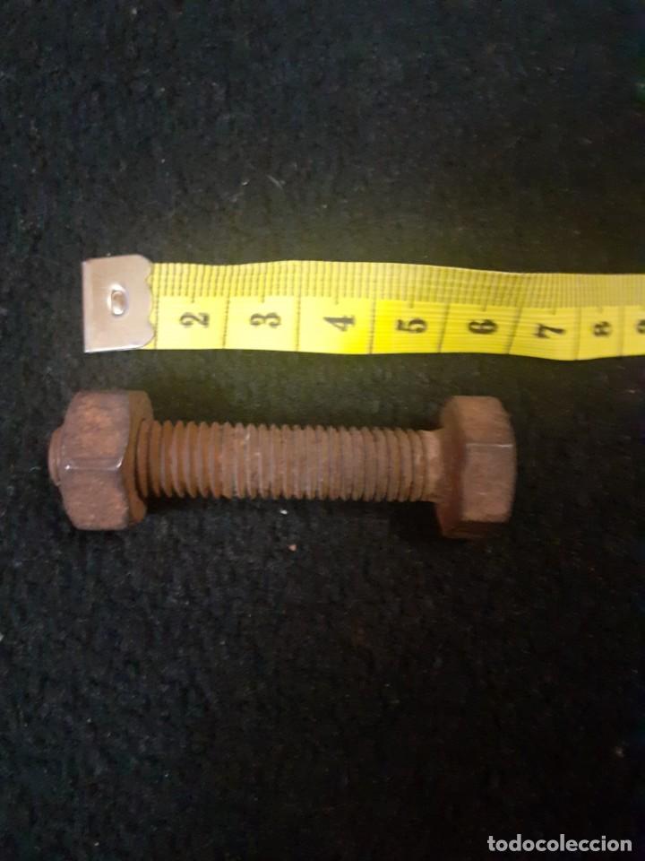 Antig&uuml;edades: Antiguo tornillo de rosca de hierro - Foto 3