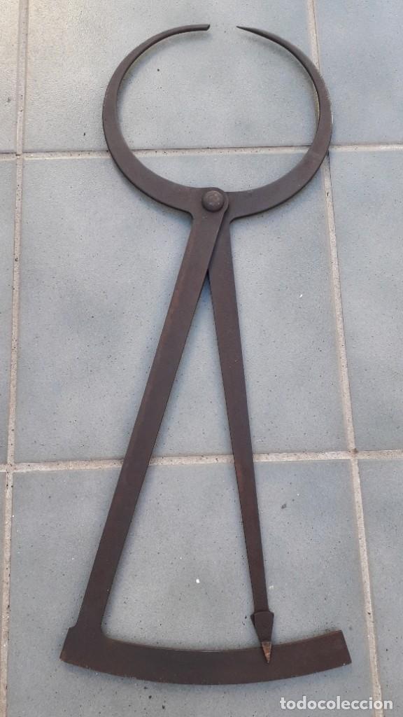 Antig&uuml;edades: Gran compas / medidor de acero 66cm aprox - Foto 6