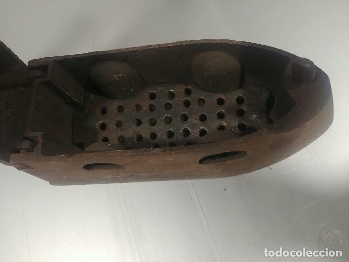 Antig&uuml;edades: Antigua plancha sastre UCM - Foto 8