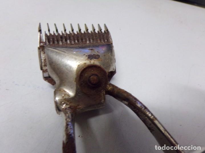 Antig&uuml;edades: ESTAMOS LIQUIDANDO. M&aacute;quina de cortar el pelo atlantic - Foto 6