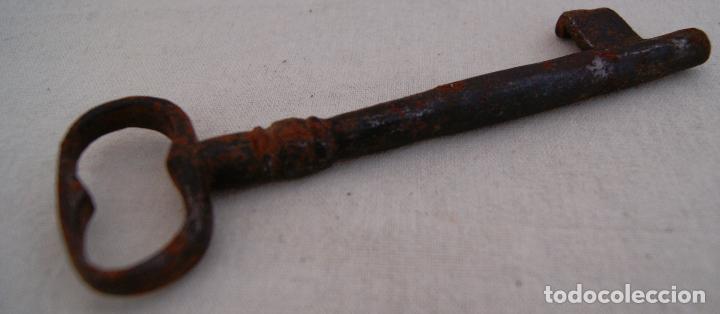Antig&uuml;edades: Antigua llave gran tama&ntilde;o - Foto 2