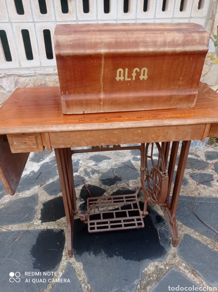 antigua maquina coser alfa con mesa y pie metal - Compra venta en