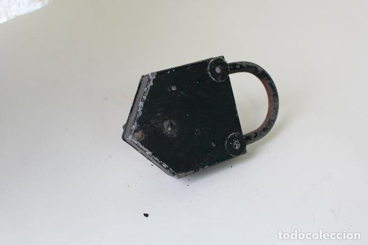 Antig&uuml;edades: ANTIGUO candado con llave - Foto 3