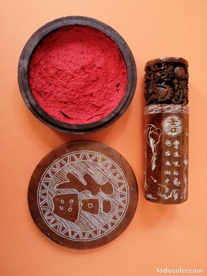 Antig&uuml;edades: ESTUCHE CON SELLO KOREANO Y RECIPIENTE CON LACRE ROJO - Foto 5