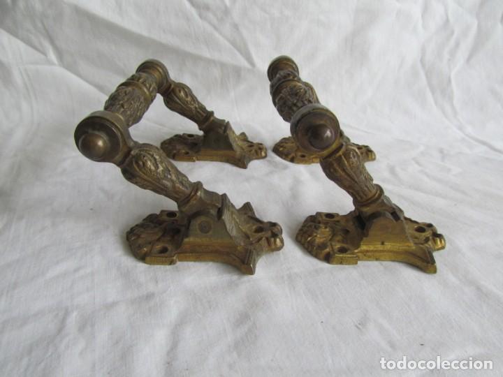 Antig&uuml;edades: Pareja de tiradores de bronce - Foto 3