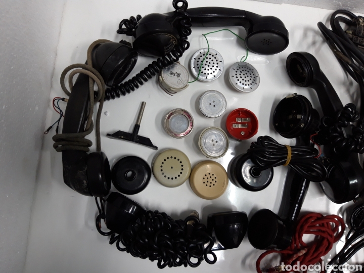 Tel&eacute;fonos: Lote de 35 piezas de telefonos antiguos - Foto 2