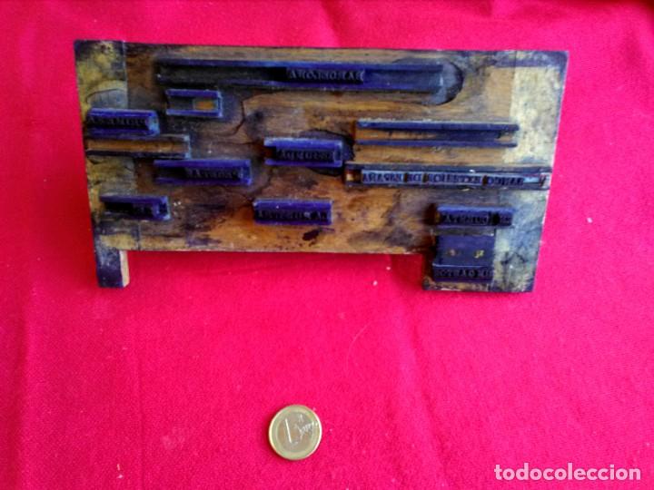 Antig&uuml;edades: Tamp&oacute;n antiguo de banco - Foto 2