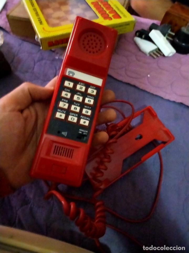 Tel&eacute;fonos: Antiguo tel&eacute;fono antiguo rojo de pared - Foto 2