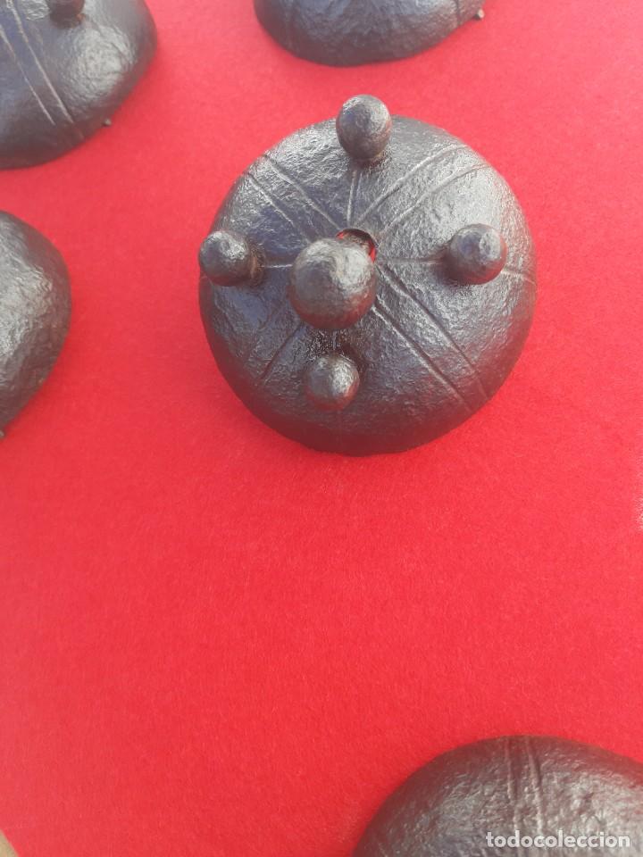 Antig&uuml;edades: Clavos de forja grandes - Foto 2
