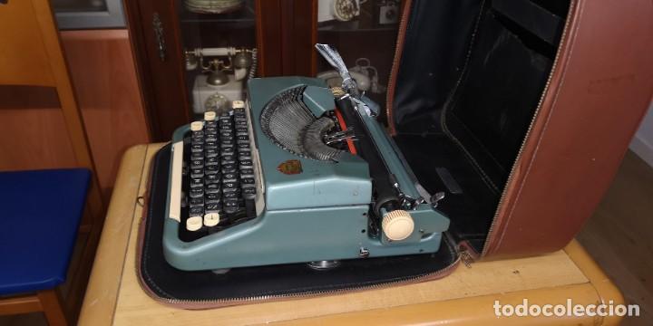 Antig&uuml;edades: Maquina escribir M.FLOOD LTD - Foto 2