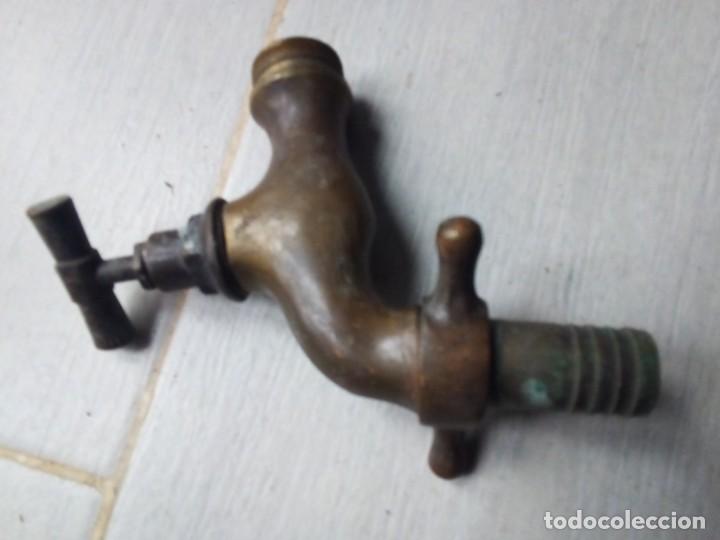 Antig&uuml;edades: Grifo laton - Foto 1