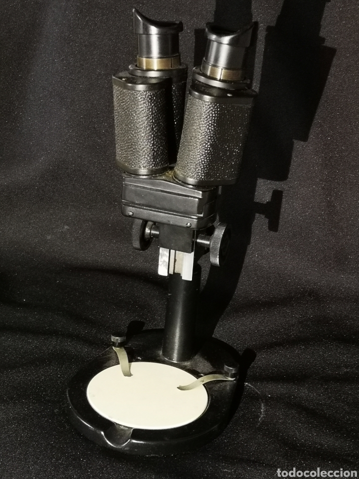Antig&uuml;edades: Microscopio antiguo - Foto 1
