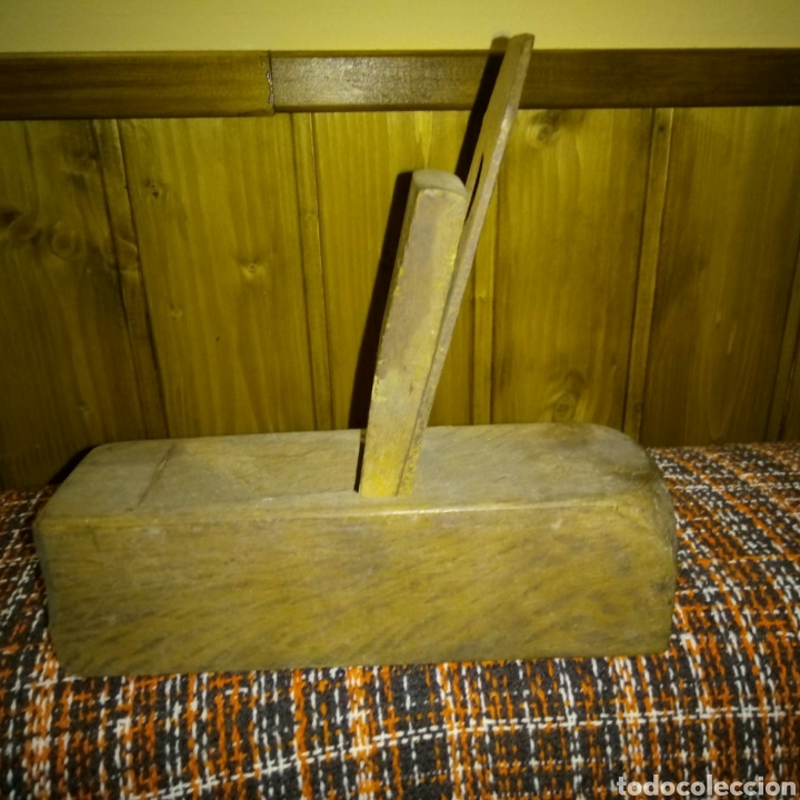 Antig&uuml;edades: Cepillo antiguo carpintero - Foto 1