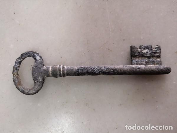 Antig&uuml;edades: ANTIGUA LLAVE MUY RARA 10 CM - Foto 2