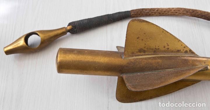 Antig&uuml;edades: Corredera o Querub&iacute;n rotador antiguo de bronce. - Foto 2