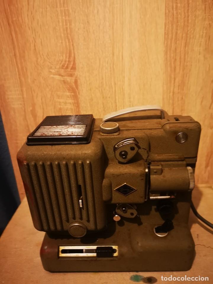 Antig&uuml;edades: Proyector Eumig P8 Imperial - Foto 2