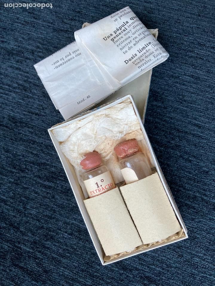 Antig&uuml;edades: CAJITA con EXTRACTO de MOHOS de LABORATORIOS LETI. - Foto 2