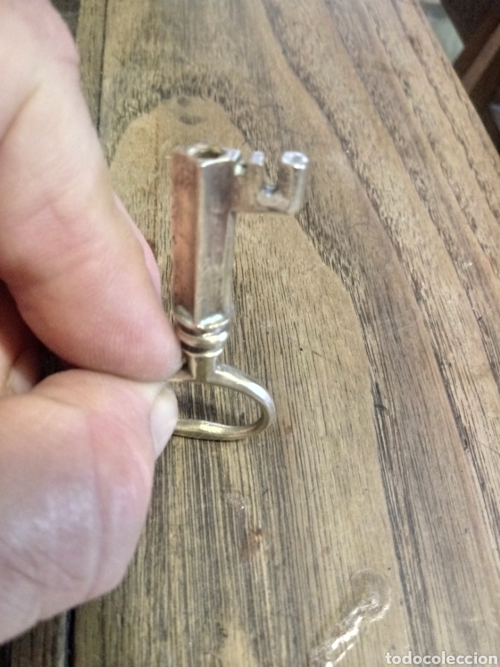 Antig&uuml;edades: Llave compleja de bronce de estrella - Foto 6