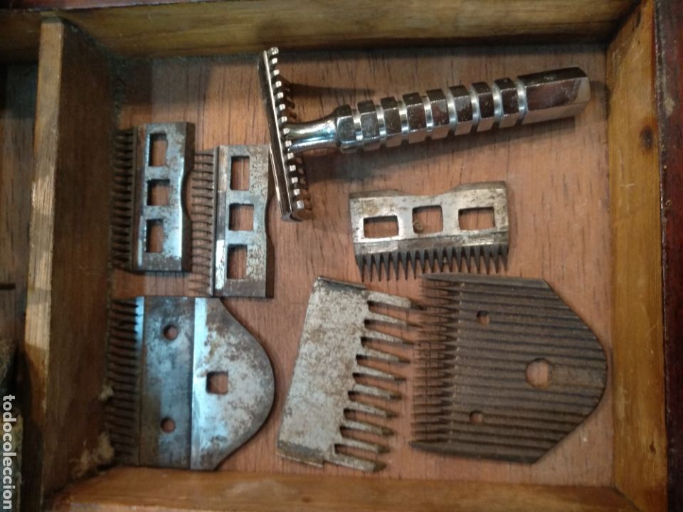 Antig&uuml;edades: Antiguo Malet&iacute;n de barbero, con complementos - Foto 6