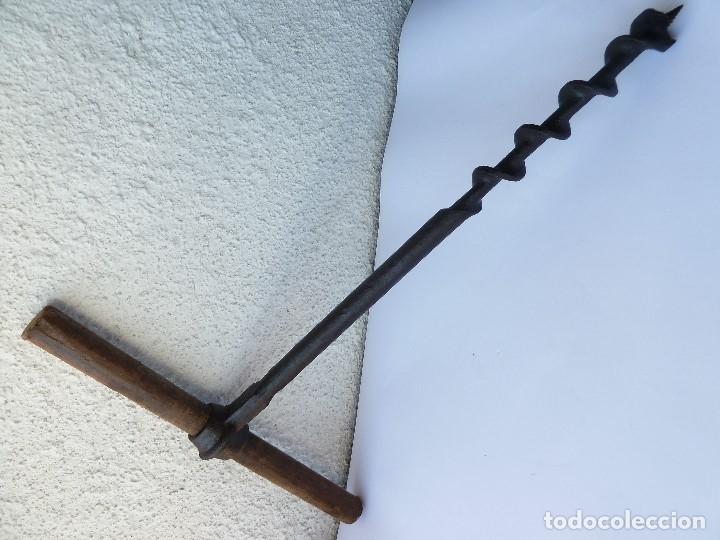 Antig&uuml;edades: ANTIGUA BARRENA GRANDE DE CARPINTERO-CARPINTERIA - Foto 1
