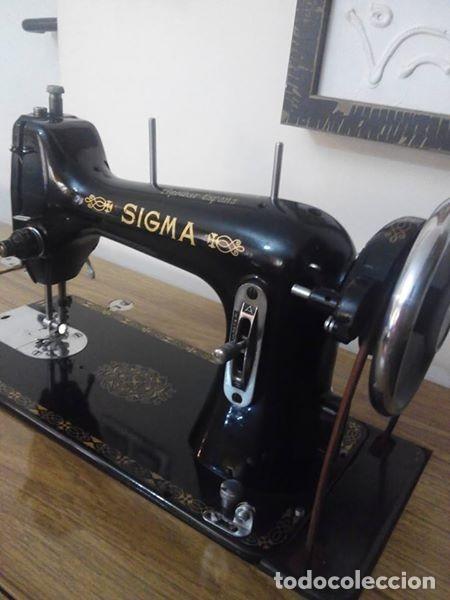 Antig&uuml;edades: M&aacute;quina de coser antigua SIGMA - Foto 2