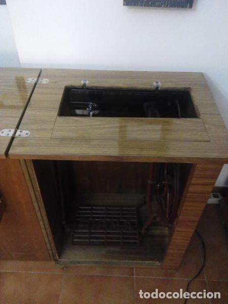 Antig&uuml;edades: M&aacute;quina de coser antigua SIGMA - Foto 3