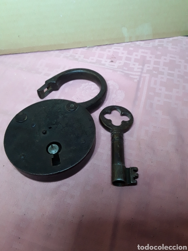 Antigüedades: Gran candado con su llave - Foto 9 - 245439580