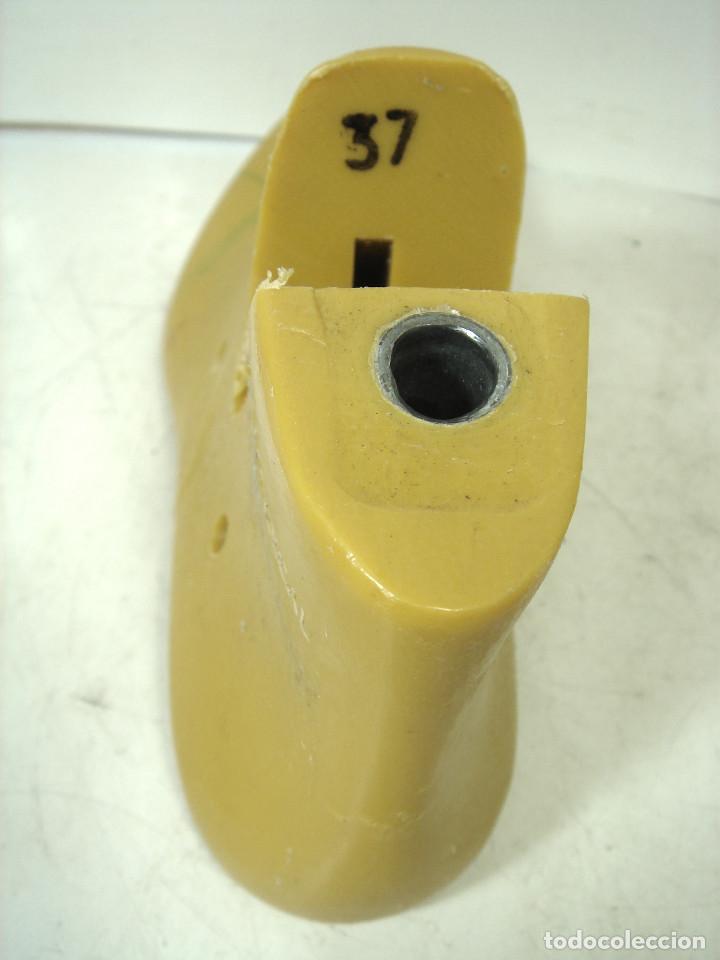 Antig&uuml;edades: ORMA DE ZAPATO - MAPRKAL - PLASTICO BOTA - Foto 6