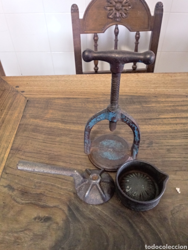 Antig&uuml;edades: Exprimidor de carne de hierro - Foto 3