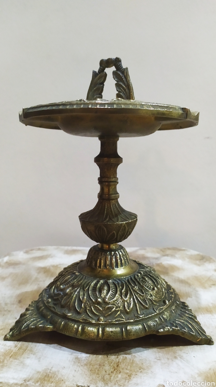 Antig&uuml;edades: Cenicero de Bronce con pie, macizo. - Foto 3