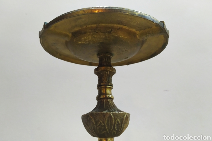 Antig&uuml;edades: Cenicero de Bronce con pie, macizo. - Foto 6
