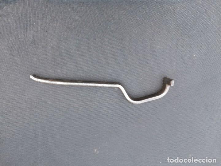 Antig&uuml;edades: HERRAMIENTA PARA CUBIERTAS DE RUEDA. MICHELIN FIFRE - Foto 1