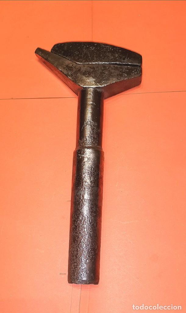 Antig&uuml;edades: LLAVE INGLESA. SIN MARCA - Foto 2