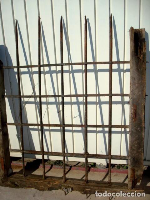 Antig&uuml;edades: Reja antigua de fragua 11 - Foto 2