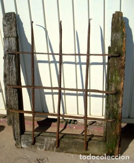 Antig&uuml;edades: Reja antigua de fragua 10 - Foto 2