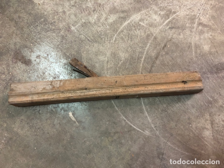 Antig&uuml;edades: Cepillo garlopa carpintero 52cm - Foto 1
