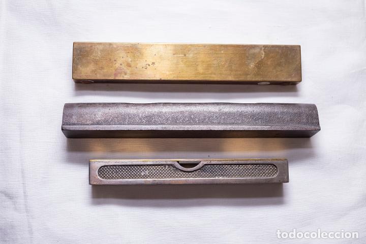 Antig&uuml;edades: Lote niveles - Foto 3