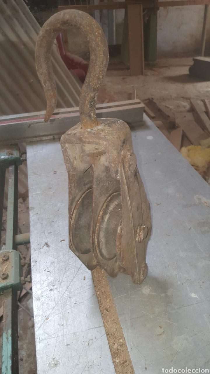 Antig&uuml;edades: polea de hierro - Foto 1