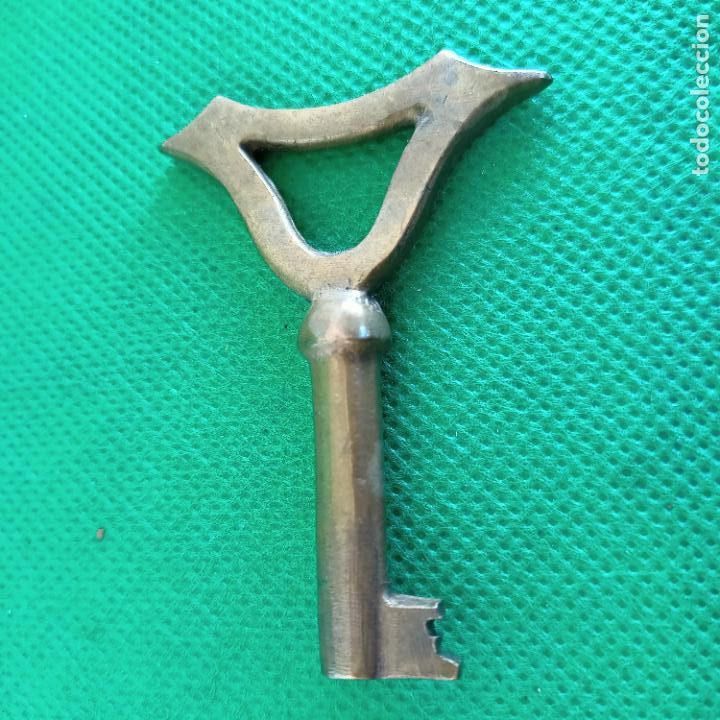 Antig&uuml;edades: Antigua llave - Foto 1