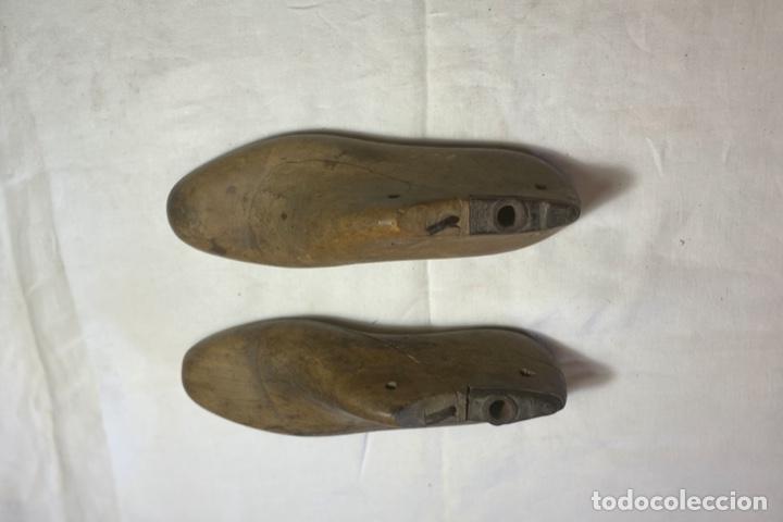 Antig&uuml;edades: Molde zapatero - Foto 1