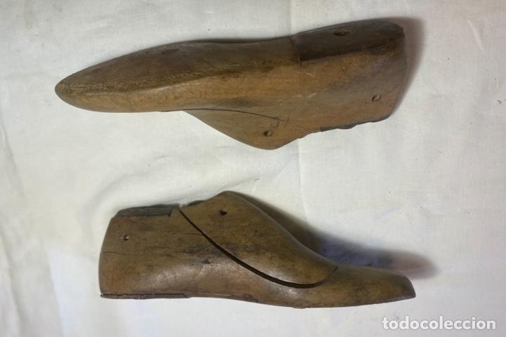 Antig&uuml;edades: Molde zapatero - Foto 2