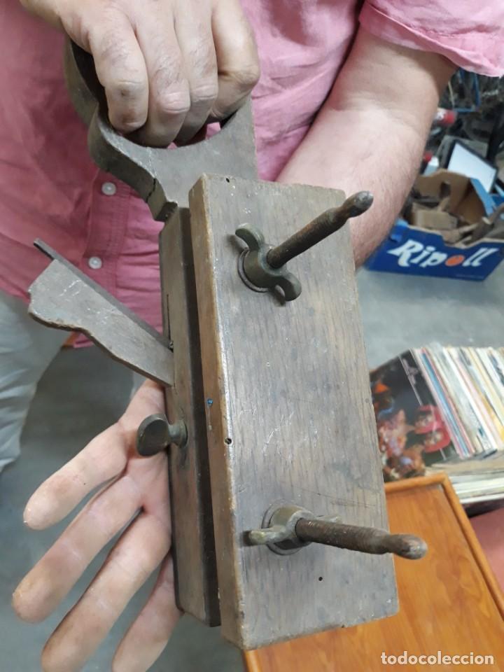 Antig&uuml;edades: CEPILLO CON ASA CARPINTERO MUY ANTIGUO - Foto 5