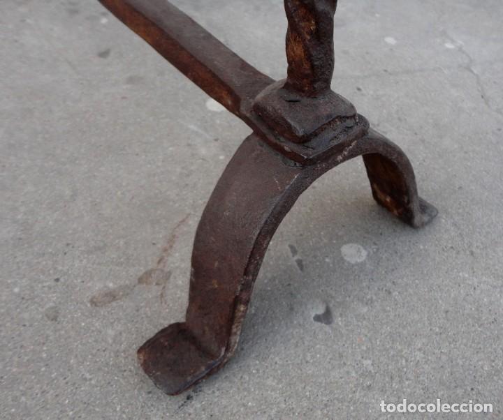 Antig&uuml;edades: Morillo antiguo de forja para chimenea referencia 10 - Foto 6