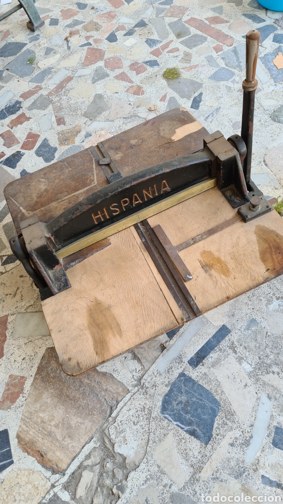 Antig&uuml;edades: MAQUINA DE PERFORAR - Foto 1