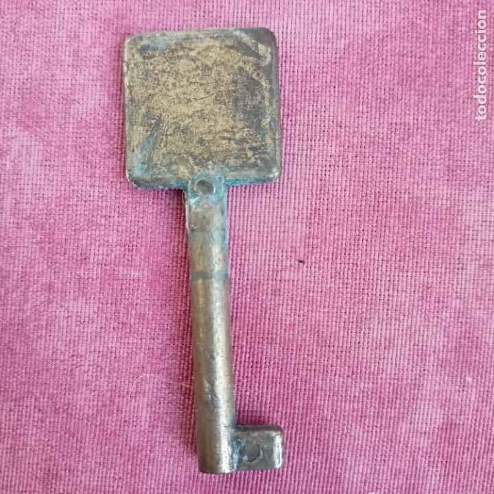 Antig&uuml;edades: Curiosa llave vintage - Foto 1