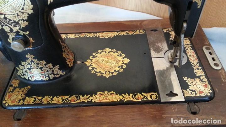 Antig&uuml;edades: M&aacute;quina de coser marca Jones. - Foto 4